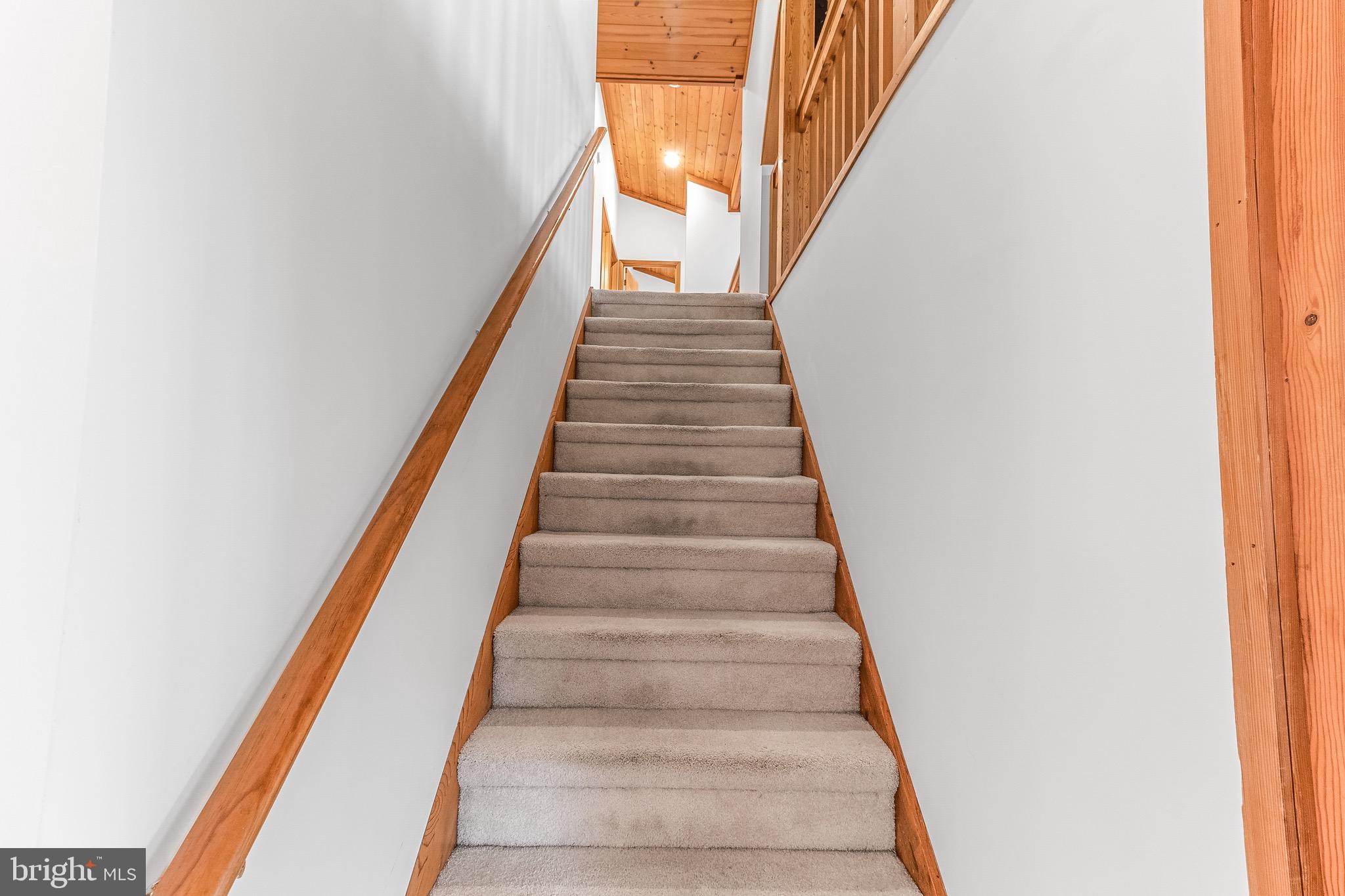 105 Rabbits Rest Lane Shepherdstown, WV 25443 - Photo 24 of 42 a view of entryway