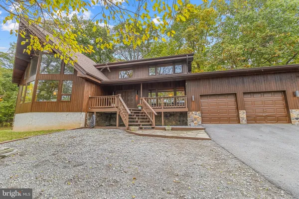 a view of a house with a outdoor space
