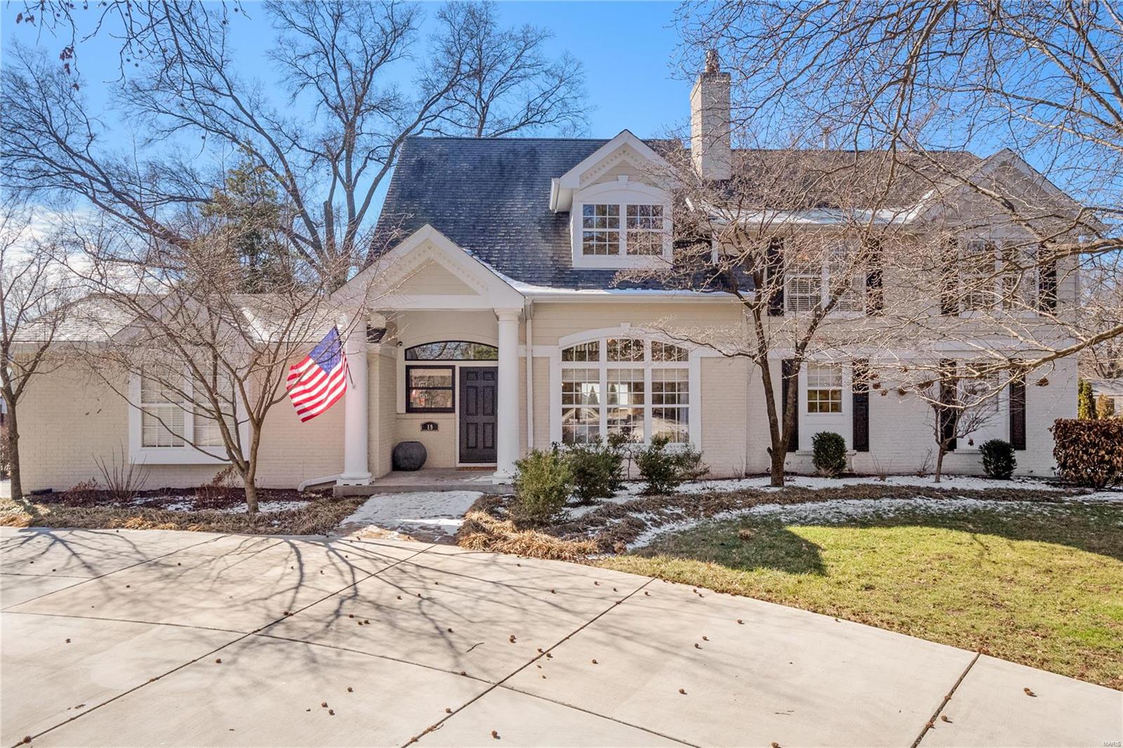 19 Covington Road Olivette, MO 63132 - Photo 2 of 28 Gallery Image 2