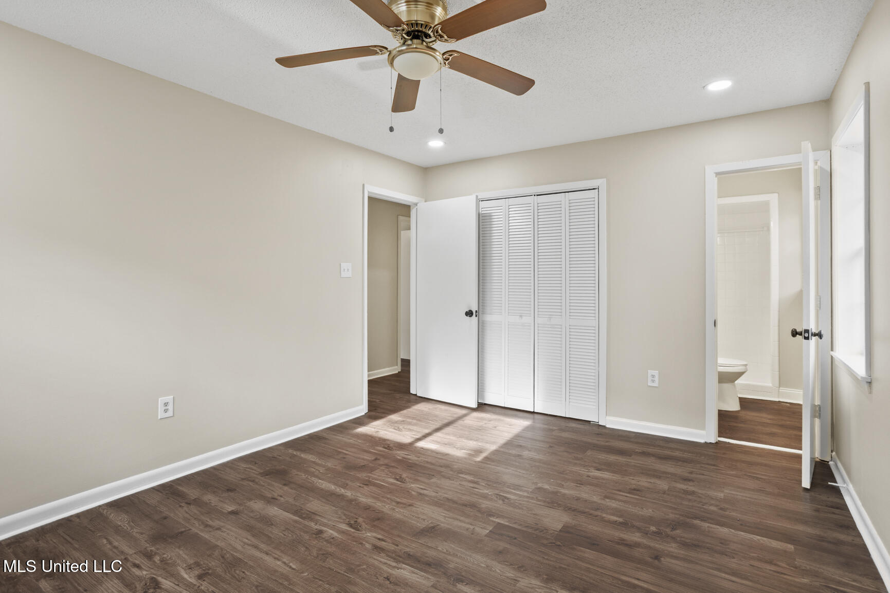 1013 Normandy Drive Clinton, MS 39056 - Photo 22 of 27 1013 Normandy-23