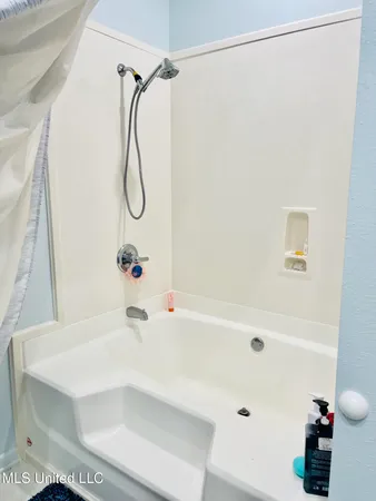 $299,999 | 2252 Beach Drive, Unit 305, Gulfport, MS 39507