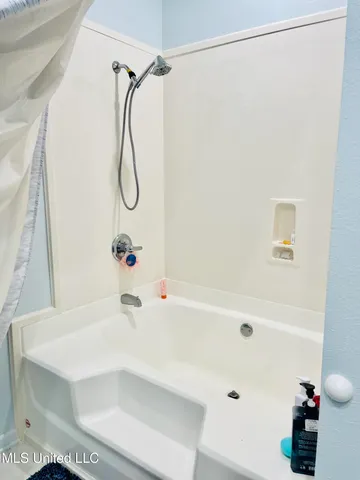 $299,999 | 2252 Beach Drive, Unit 305, Gulfport, MS 39507