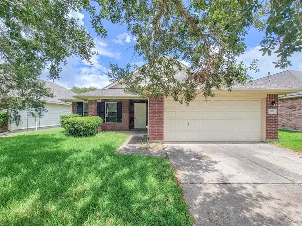 $2,000 | 3010 Stonecross Lane, Dickinson, TX 77539