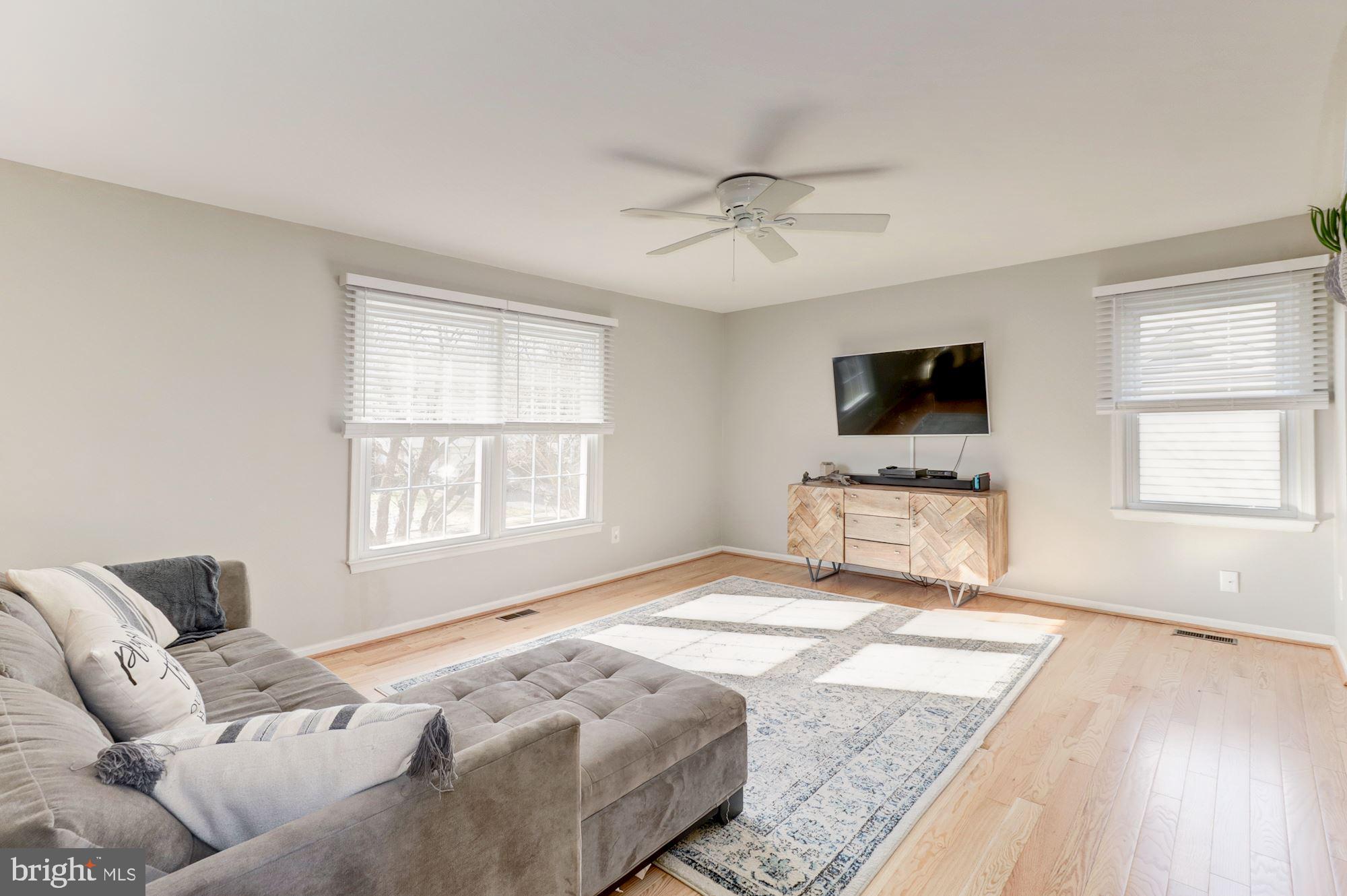 9622 Shipwright Drive Burke, VA 22015 - Photo 2 of 31