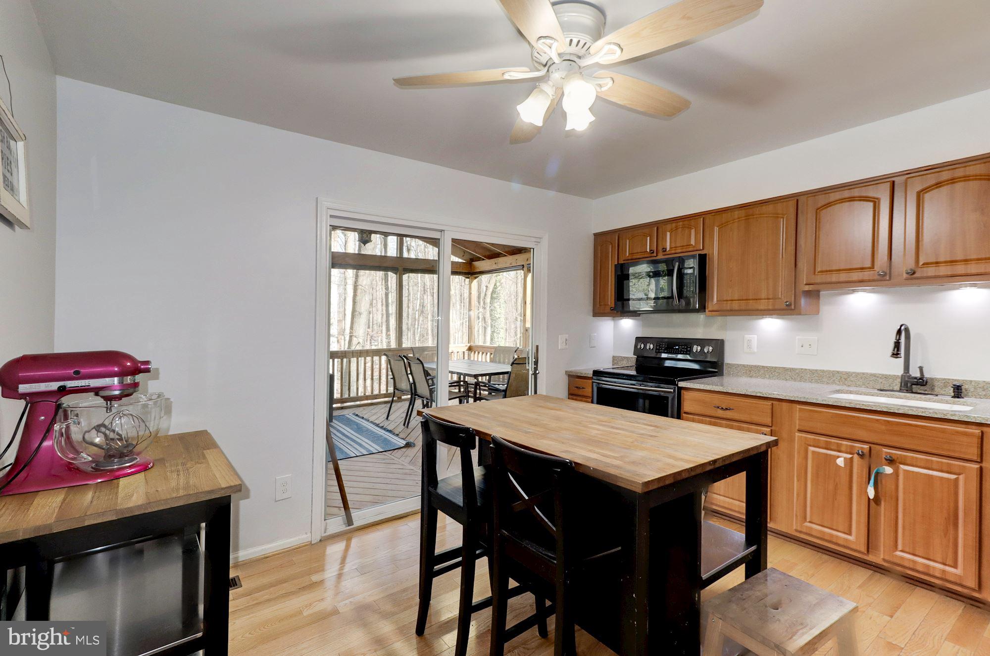 9622 Shipwright Drive Burke, VA 22015 - Photo 11 of 31