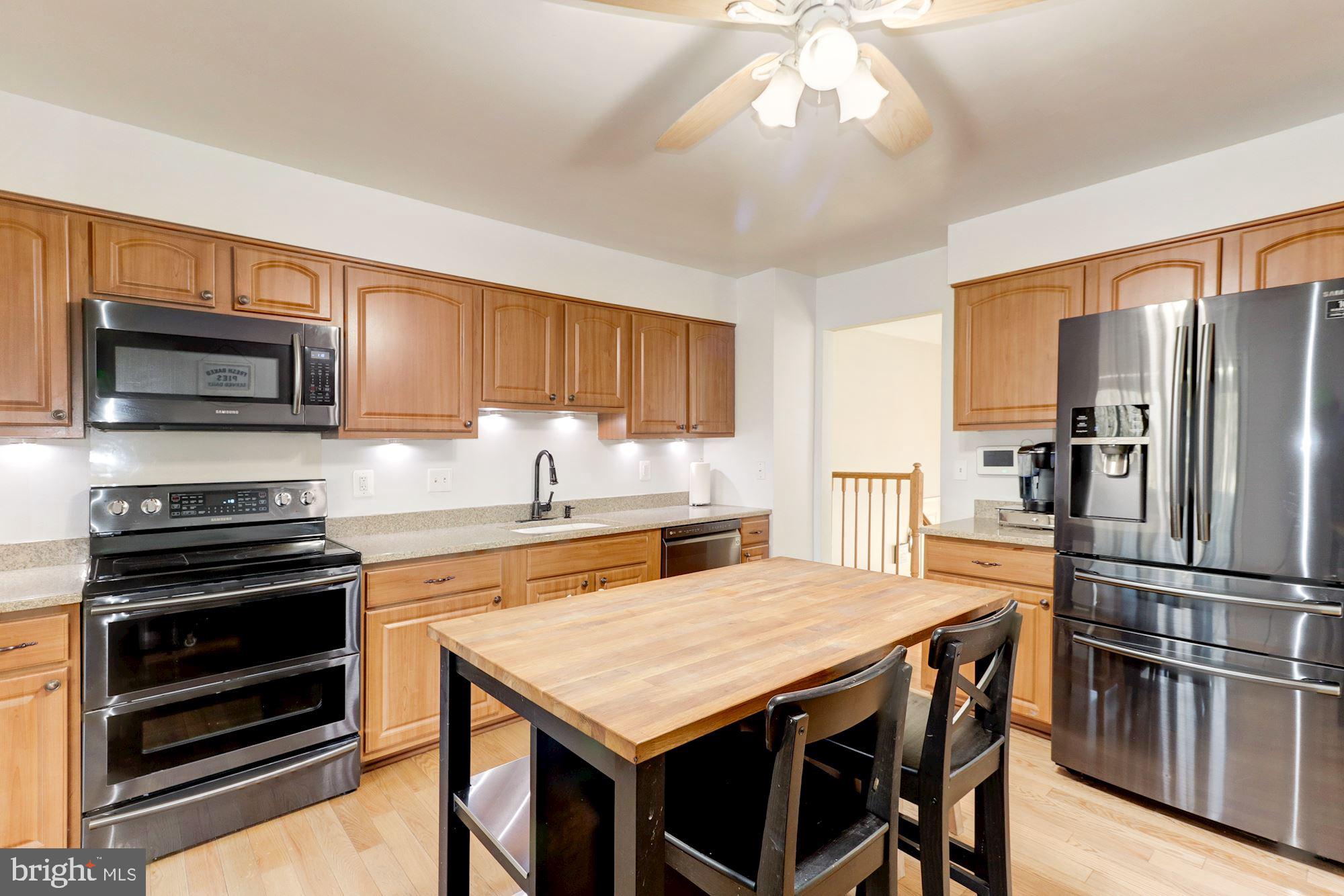 9622 Shipwright Drive Burke, VA 22015 - Photo 9 of 31