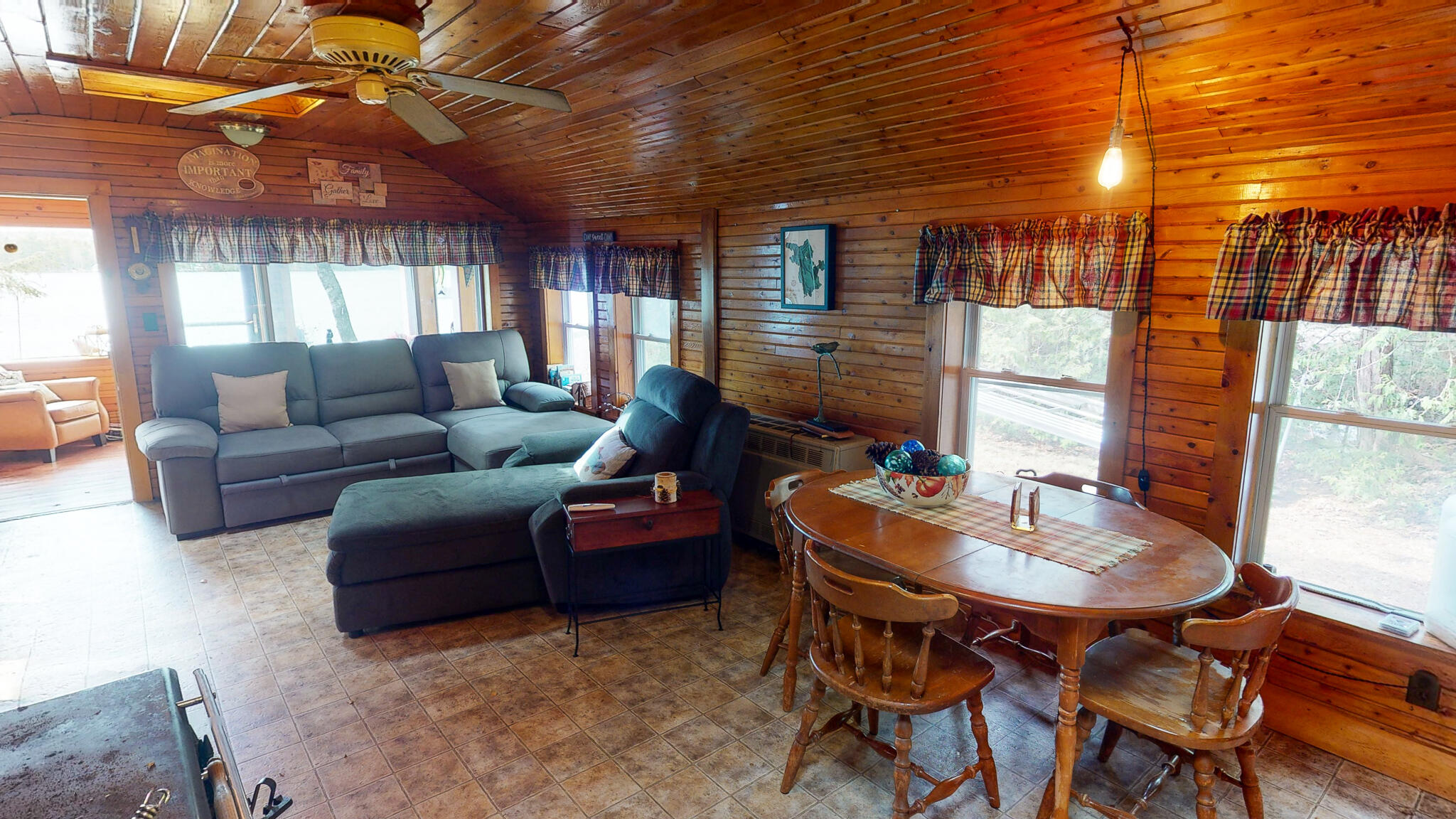 67 Sandy Shore Road Burlington, ME 04417 - Photo 15 of 24 14. Dining Area