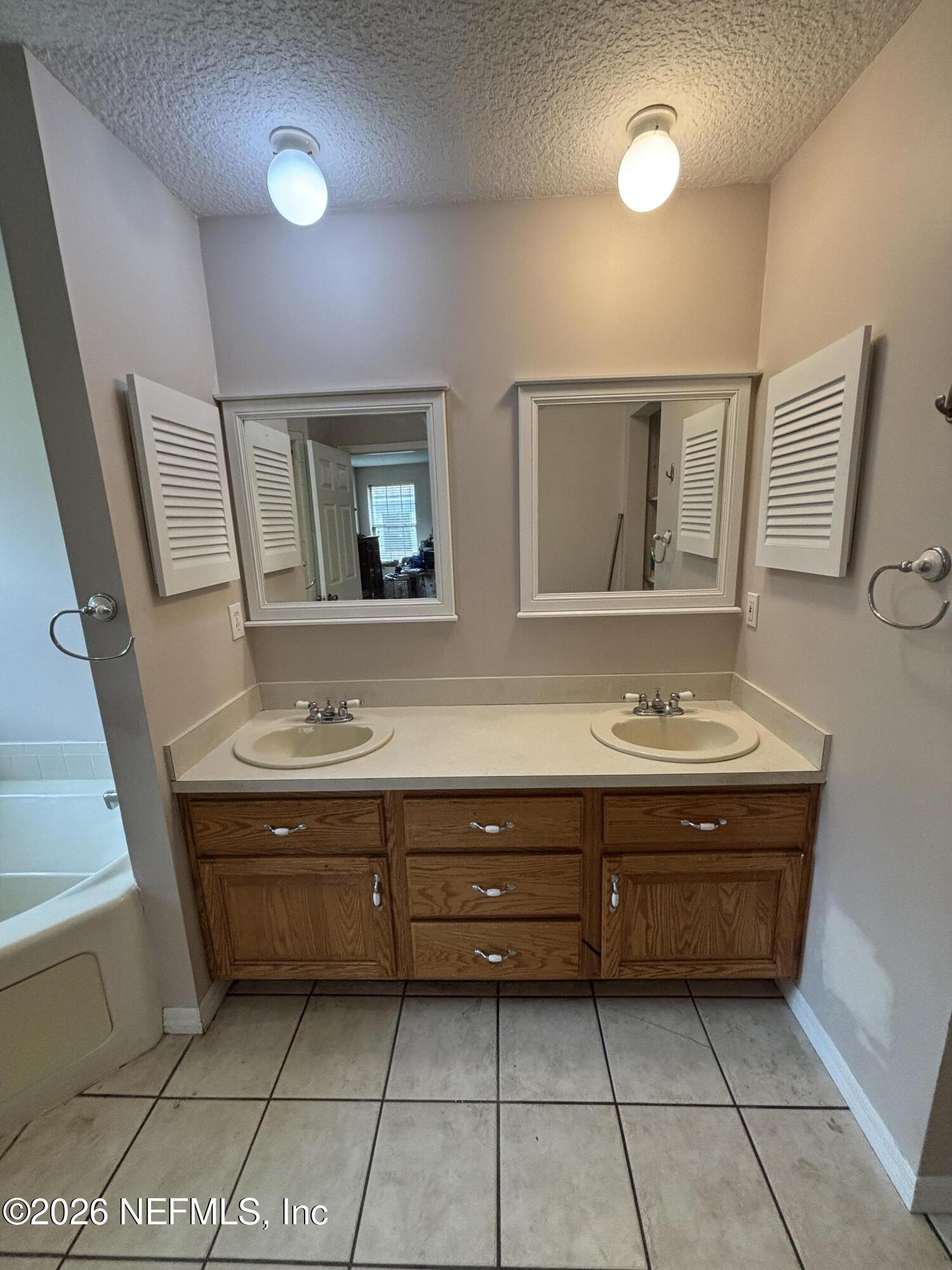 25 Currant Avenue Middleburg, FL 32068 - Photo 16 of 33 primary bathroom suite double sinks