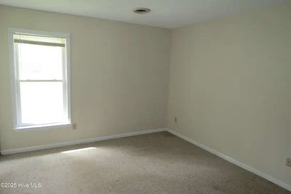 $238,500 | 611 Ragan Road, Oriental, NC 28571