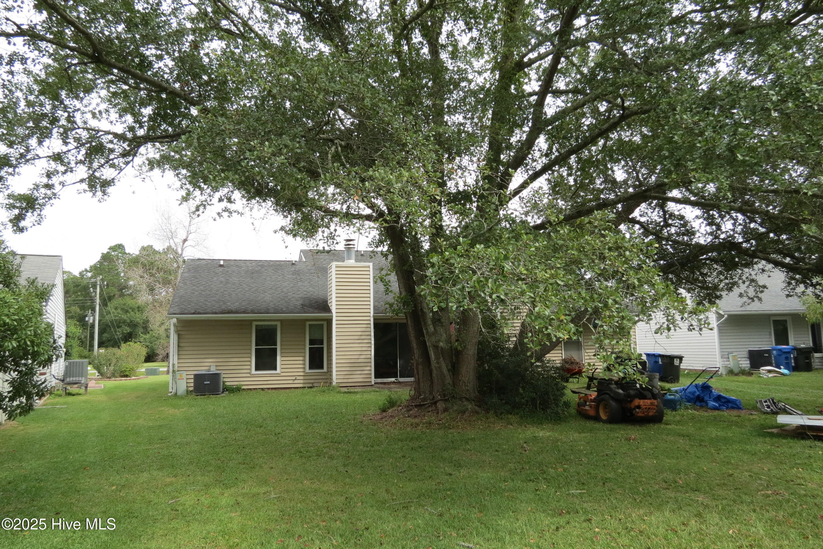 611 Ragan Road Oriental, NC 28571 - Photo 3 of 23 IMG_2333