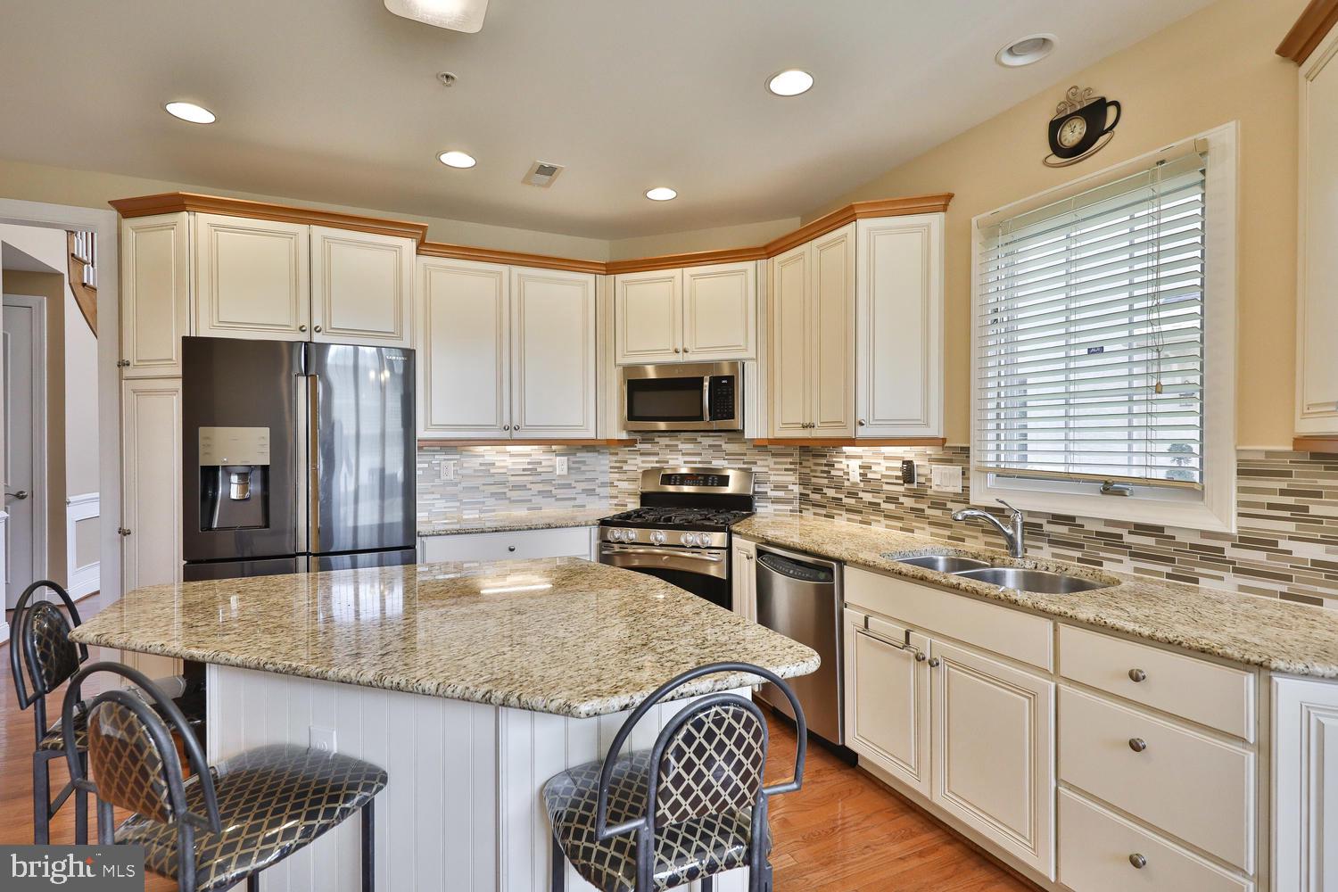1260 Johnson Lane Ambler, PA 19002 - Photo 9 of 27 Center Island