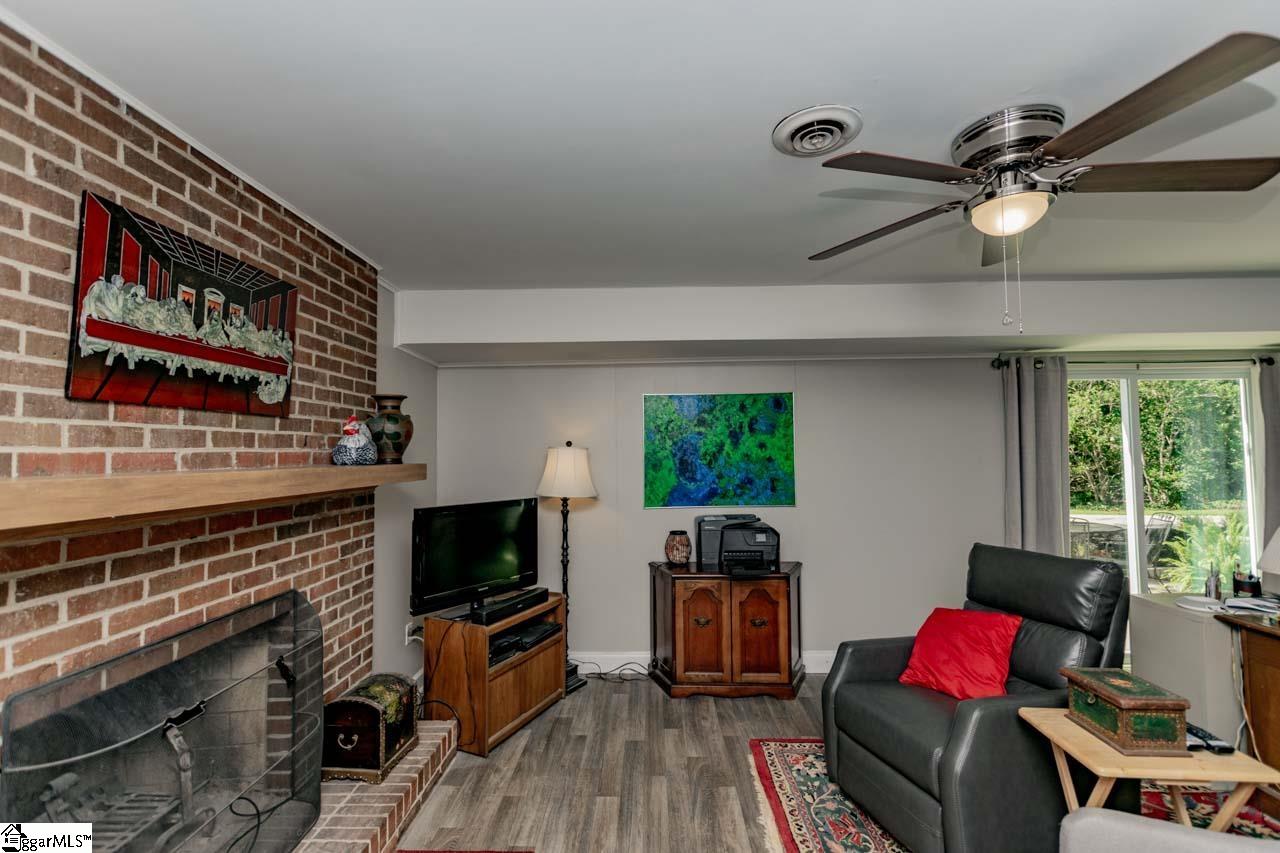 16 Randy Drive Taylors, SC 29687 - Photo 11 of 36 Gallery Image 11