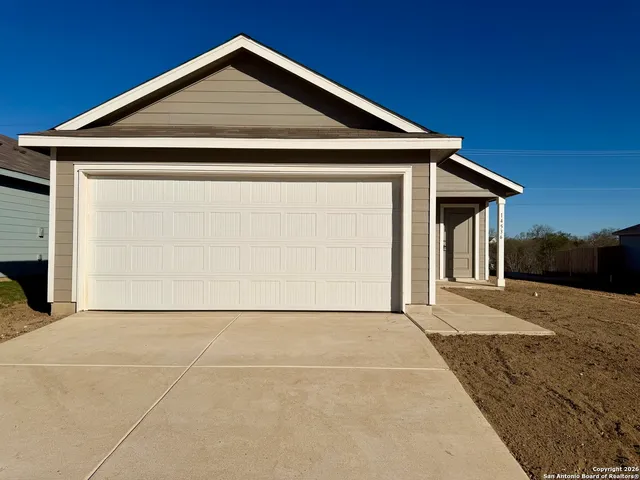 $1,400 | 14536 Azzurro Stone, Elmendorf, TX 78112