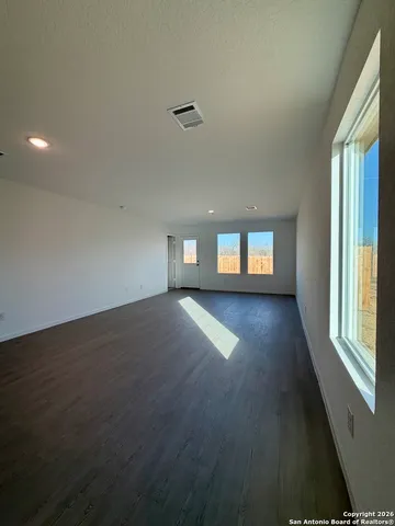 $1,400 | 14536 Azzurro Stone, Elmendorf, TX 78112