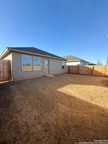 $1,400 | 14536 Azzurro Stone, Elmendorf, TX 78112