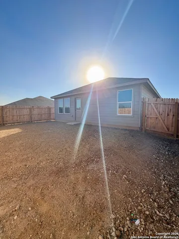 $1,400 | 14536 Azzurro Stone, Elmendorf, TX 78112