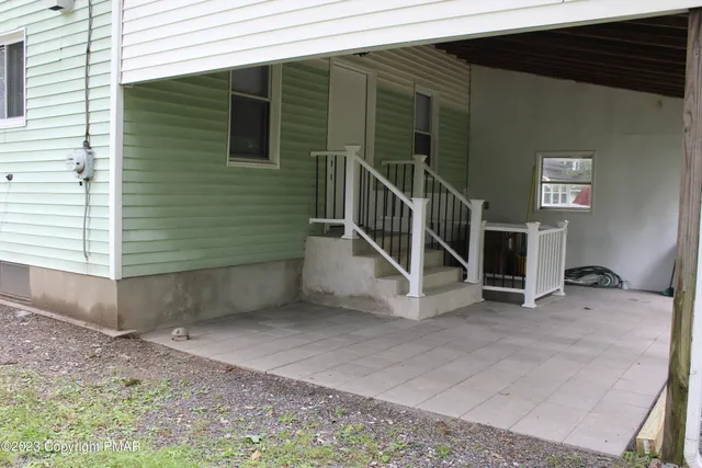 $2,000 | 235 Drake Street, East Stroudsburg, PA 18301