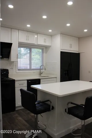 $2,000 | 235 Drake Street, East Stroudsburg, PA 18301