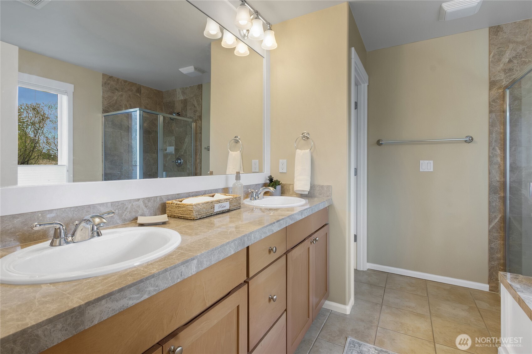 2023 Kennewick Place Northeast Renton, WA 98056 - Photo 16 of 34