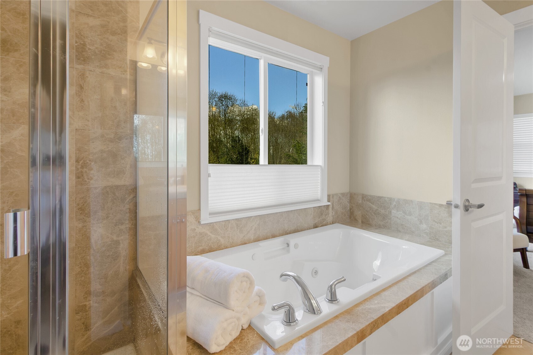 2023 Kennewick Place Northeast Renton, WA 98056 - Photo 17 of 34