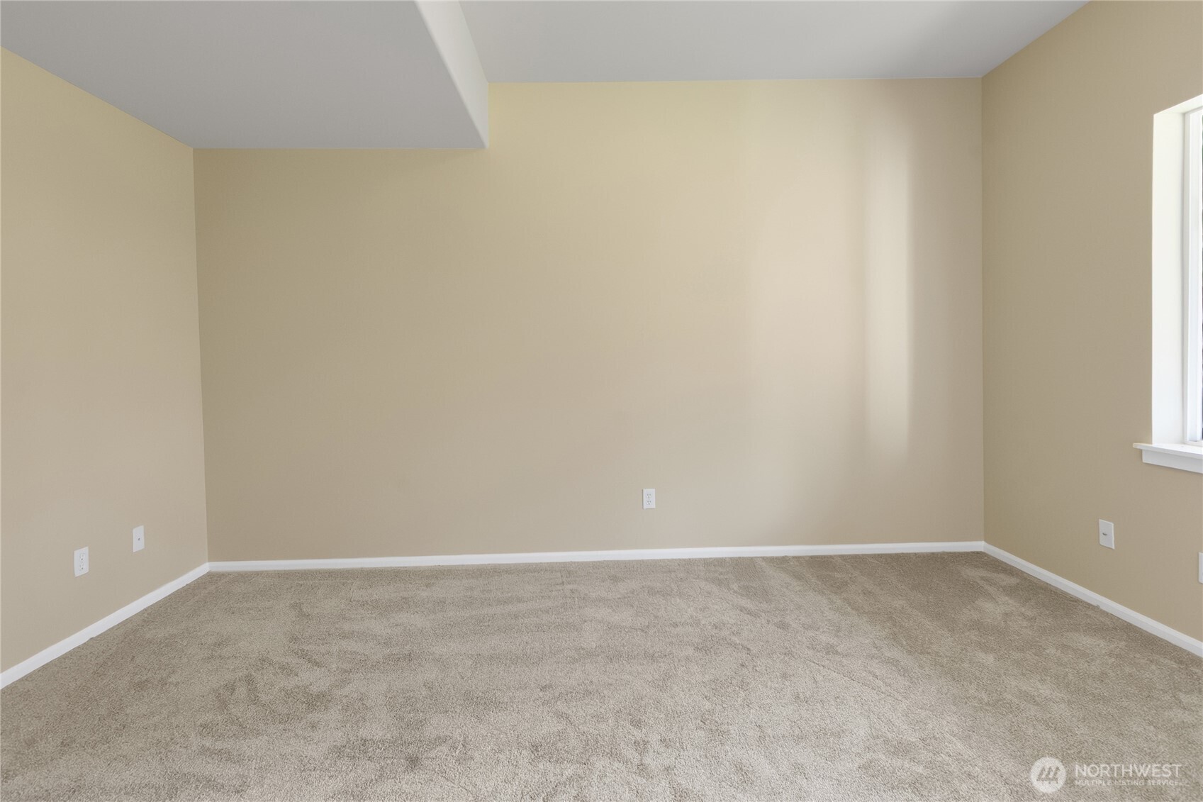 2023 Kennewick Place Northeast Renton, WA 98056 - Photo 27 of 34