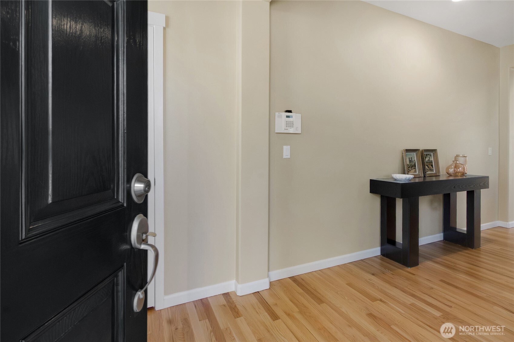 2023 Kennewick Place Northeast Renton, WA 98056 - Photo 3 of 34