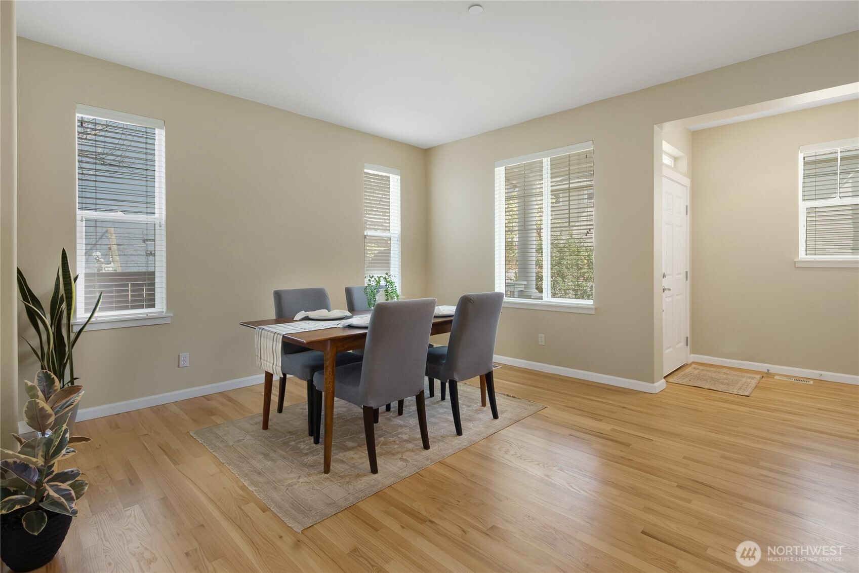 2023 Kennewick Place Northeast Renton, WA 98056 - Photo 5 of 34