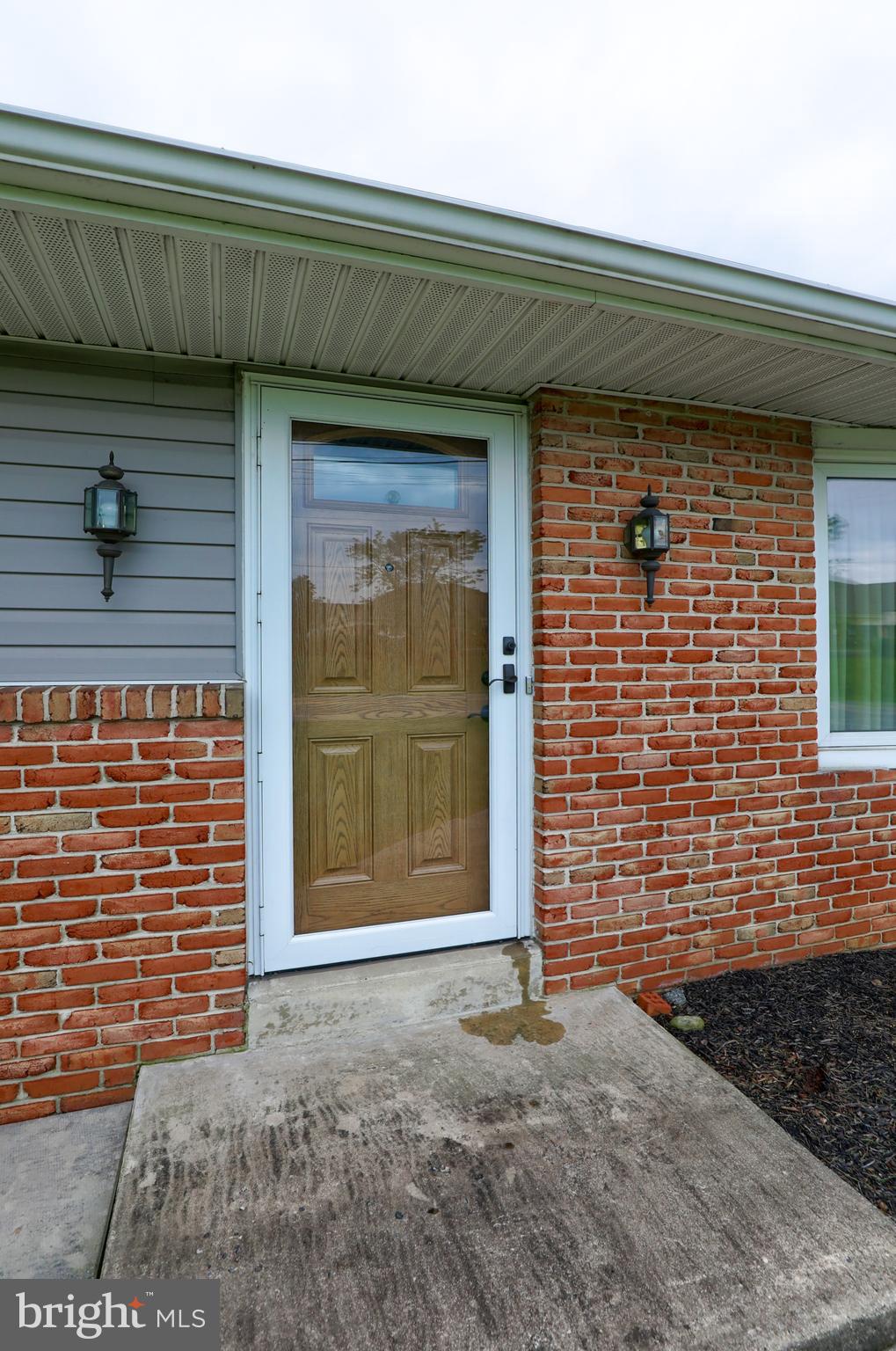 216 Doe Run Road Manheim, PA 17545 - Photo 3 of 33