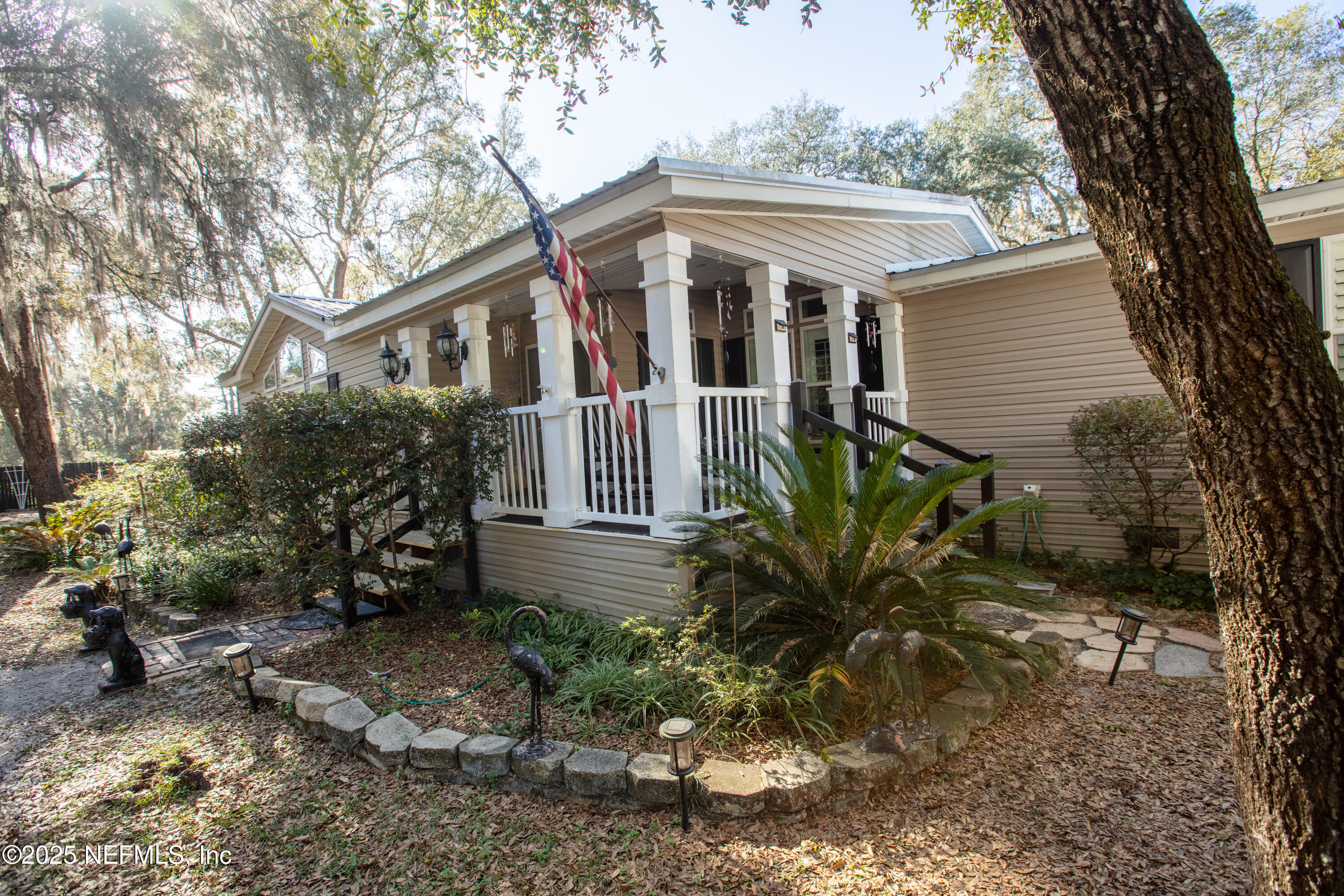 8076 Blazing Star Road Melrose, FL 32666 - Photo 6 of 67 8076BlazingStar_MLS-18