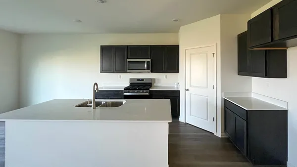 $479,990 | 2662 Camelback Drive, Pingree Grove, IL 60140