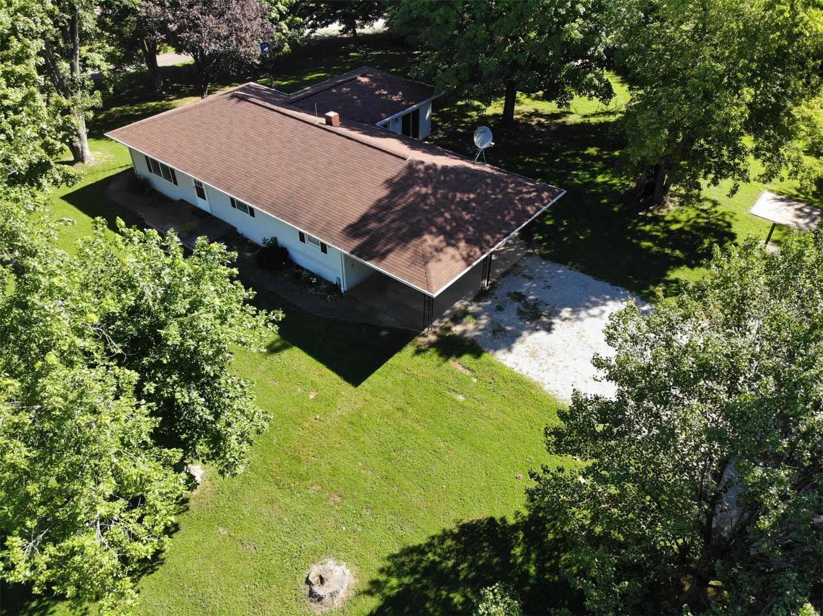 726 Shawnee Road Pocahontas, IL 62275 - Photo 3 of 48 Gallery Image 3