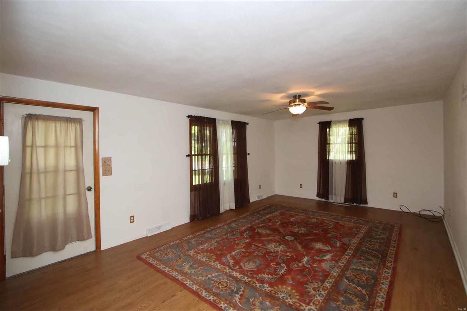 726 Shawnee Road Pocahontas, IL 62275 - Photo 4 of 48 Gallery Image 4