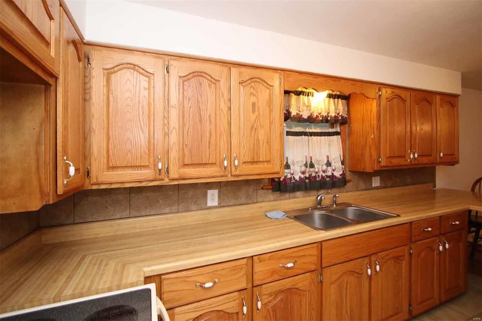 726 Shawnee Road Pocahontas, IL 62275 - Photo 8 of 48 Gallery Image 8