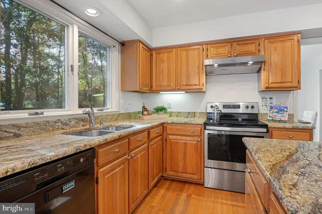 $660,000 | 3615 Chase Hills Drive, Laurel, MD 20724