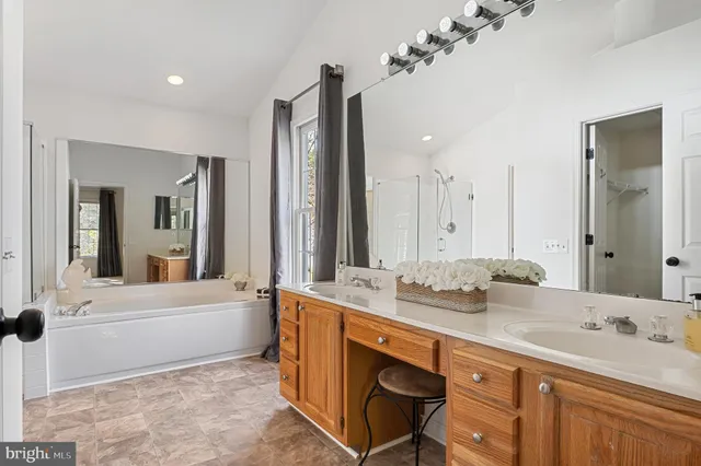 $660,000 | 3615 Chase Hills Drive, Laurel, MD 20724