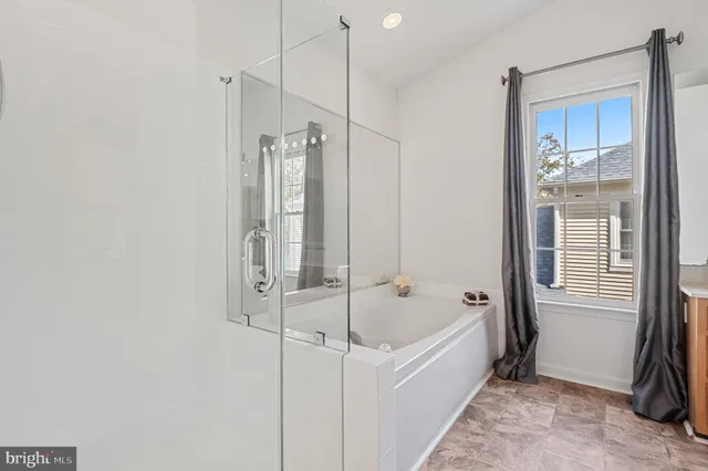 $660,000 | 3615 Chase Hills Drive, Laurel, MD 20724