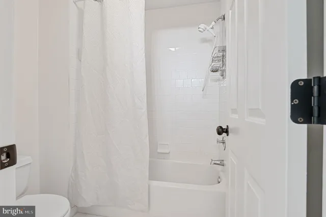 $660,000 | 3615 Chase Hills Drive, Laurel, MD 20724