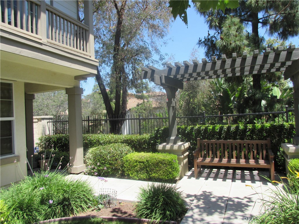 65 Figtree Irvine, CA 92603 - Photo 5 of 59