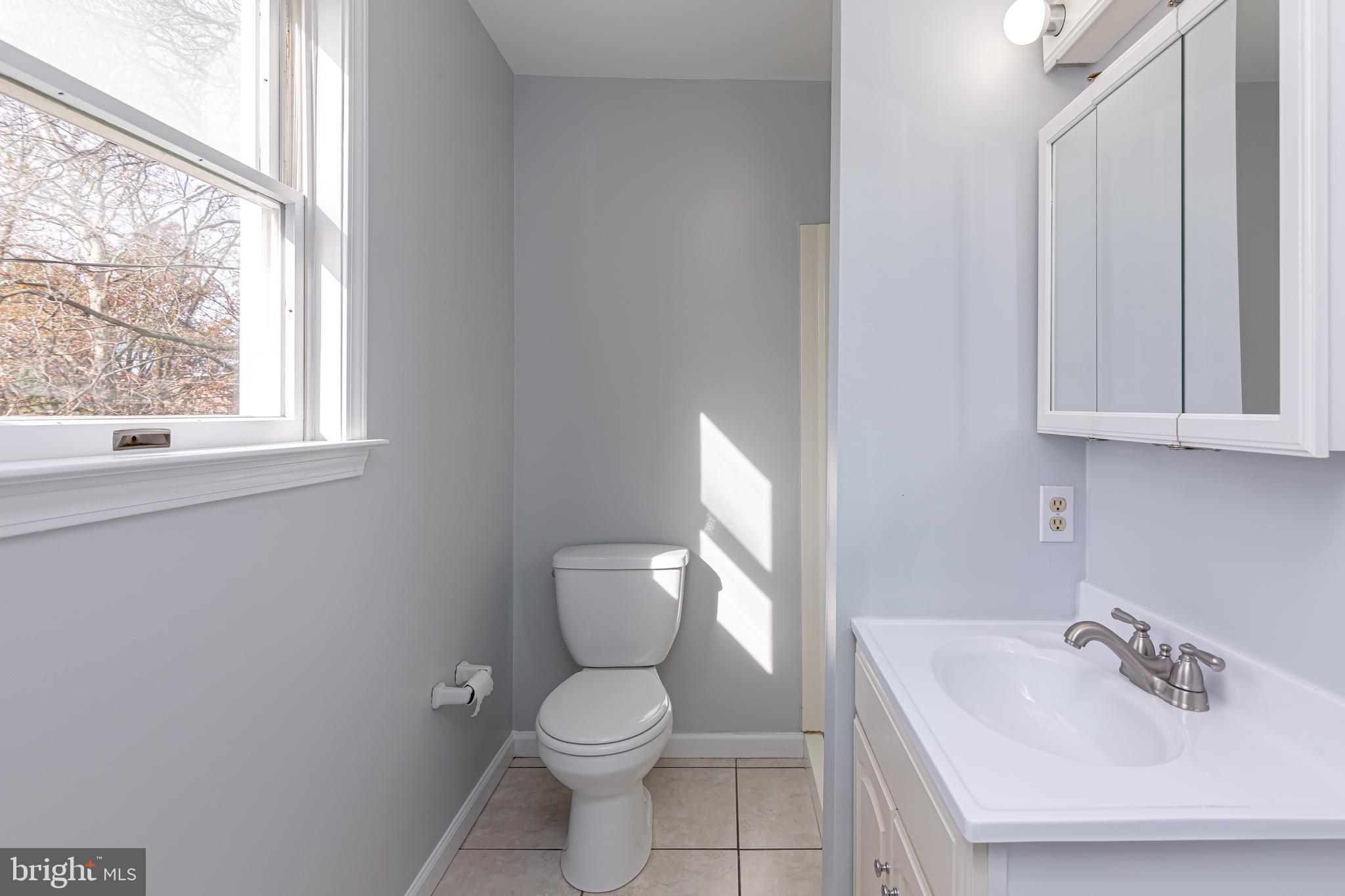 500 Andrew Road Springfield, PA 19064 - Photo 19 of 34 Master Bath