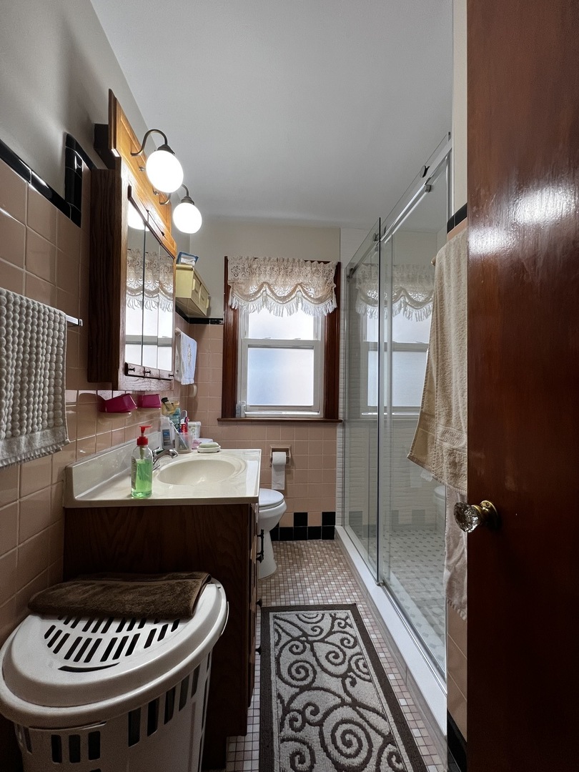 3506 North Rutherford Avenue Chicago, IL 60634 - Photo 13 of 30 Gallery Image 13