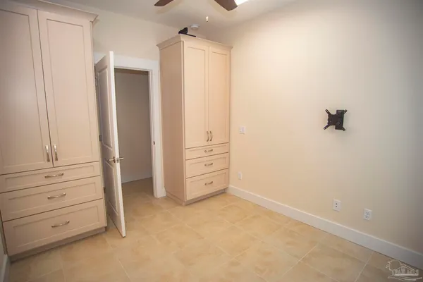 $775,000 | 5877 Moors Oaks Drive, Milton, FL 32583