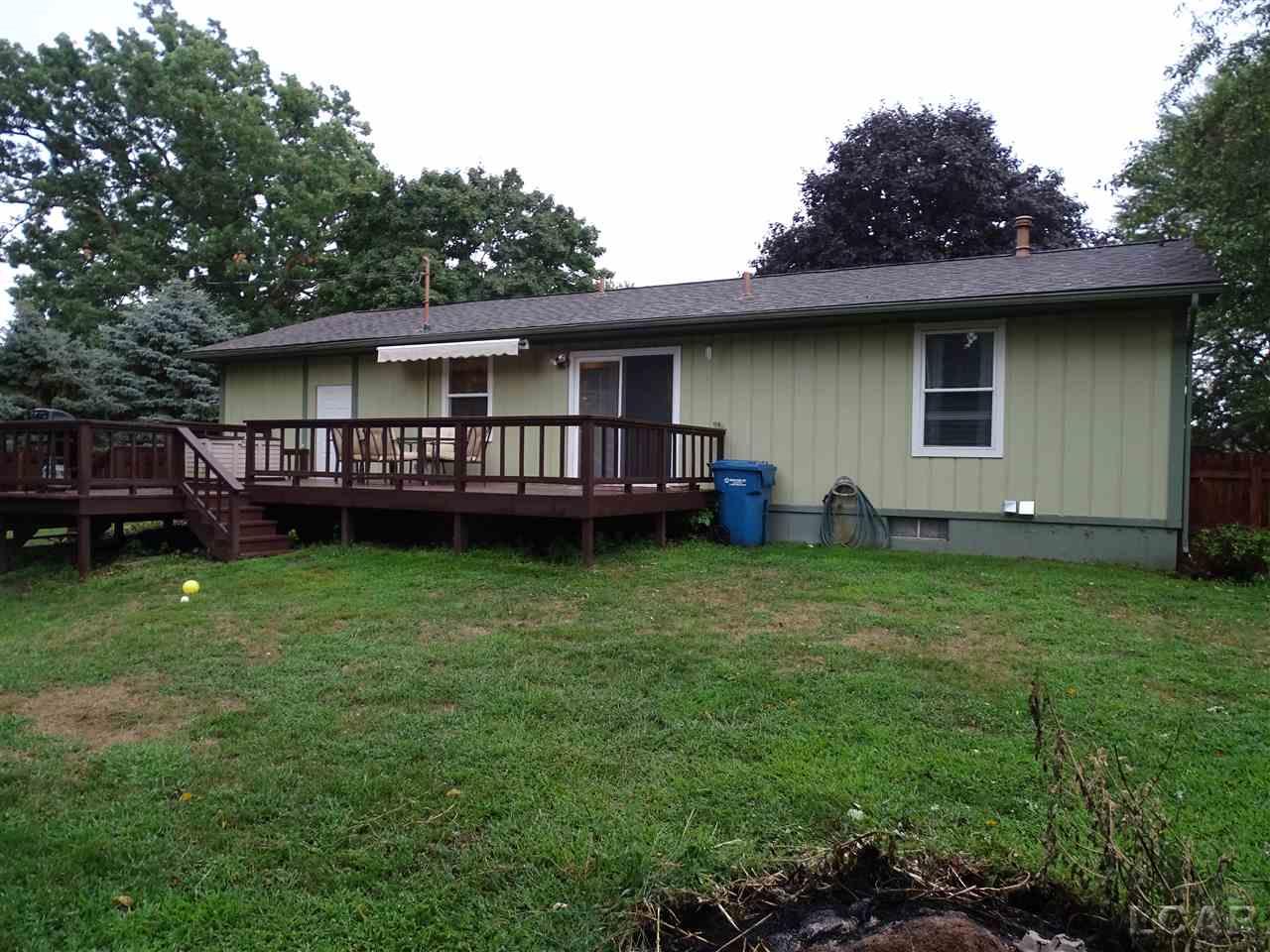 1886 Oakwood Road Adrian, MI 49221 - Photo 20 of 21 31356425-19.JPG