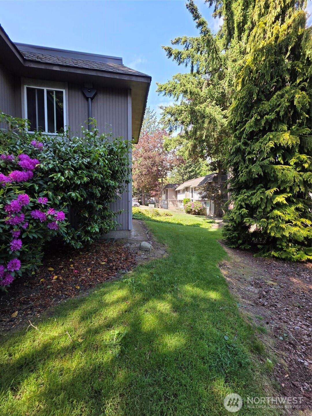 4520 Southwest 321st Street Federal Way, WA 98023 - Photo 5 of 11