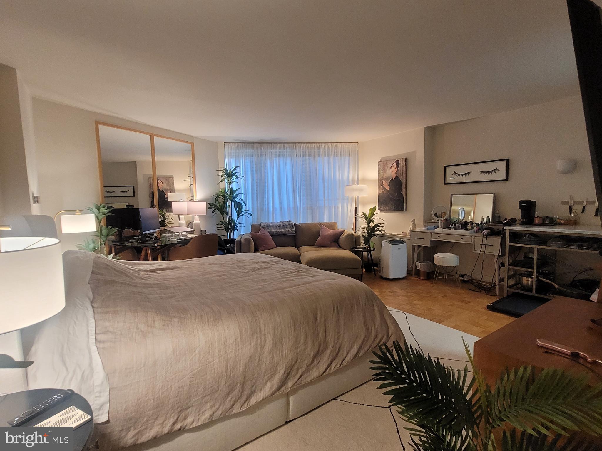 224-30 West Rittenhouse Square, Unit 1803 Philadelphia, PA 19103 - Photo 4 of 19