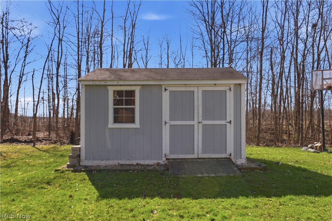 898 Long Shadow Lane Rome, OH 44085 - Photo 29 of 34