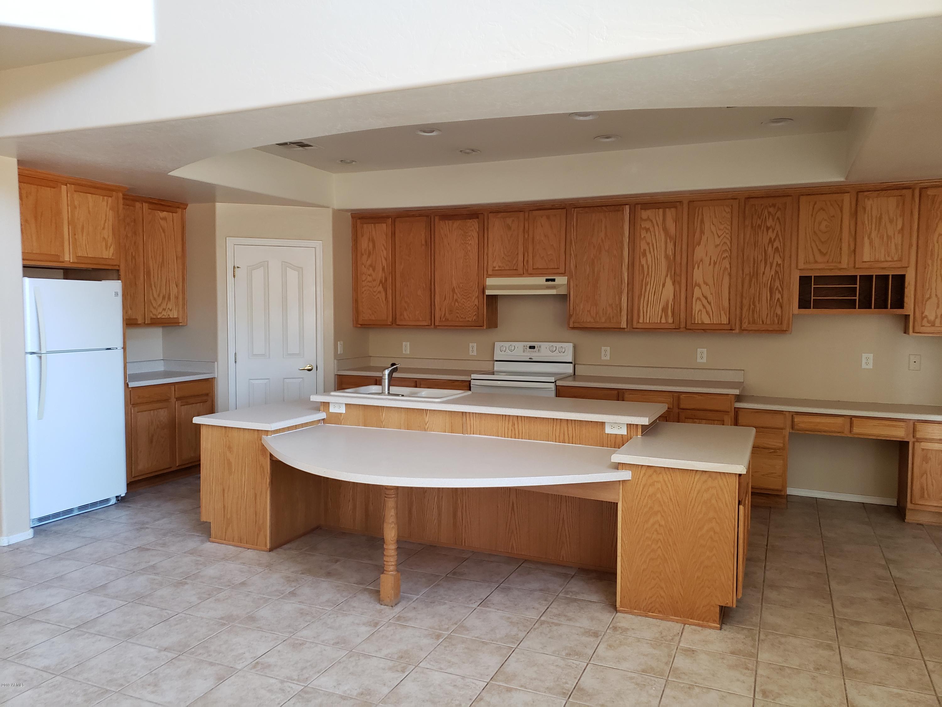 2564 East Del Rio Court Gilbert, AZ 85295 - Photo 13 of 32 20190920_100403