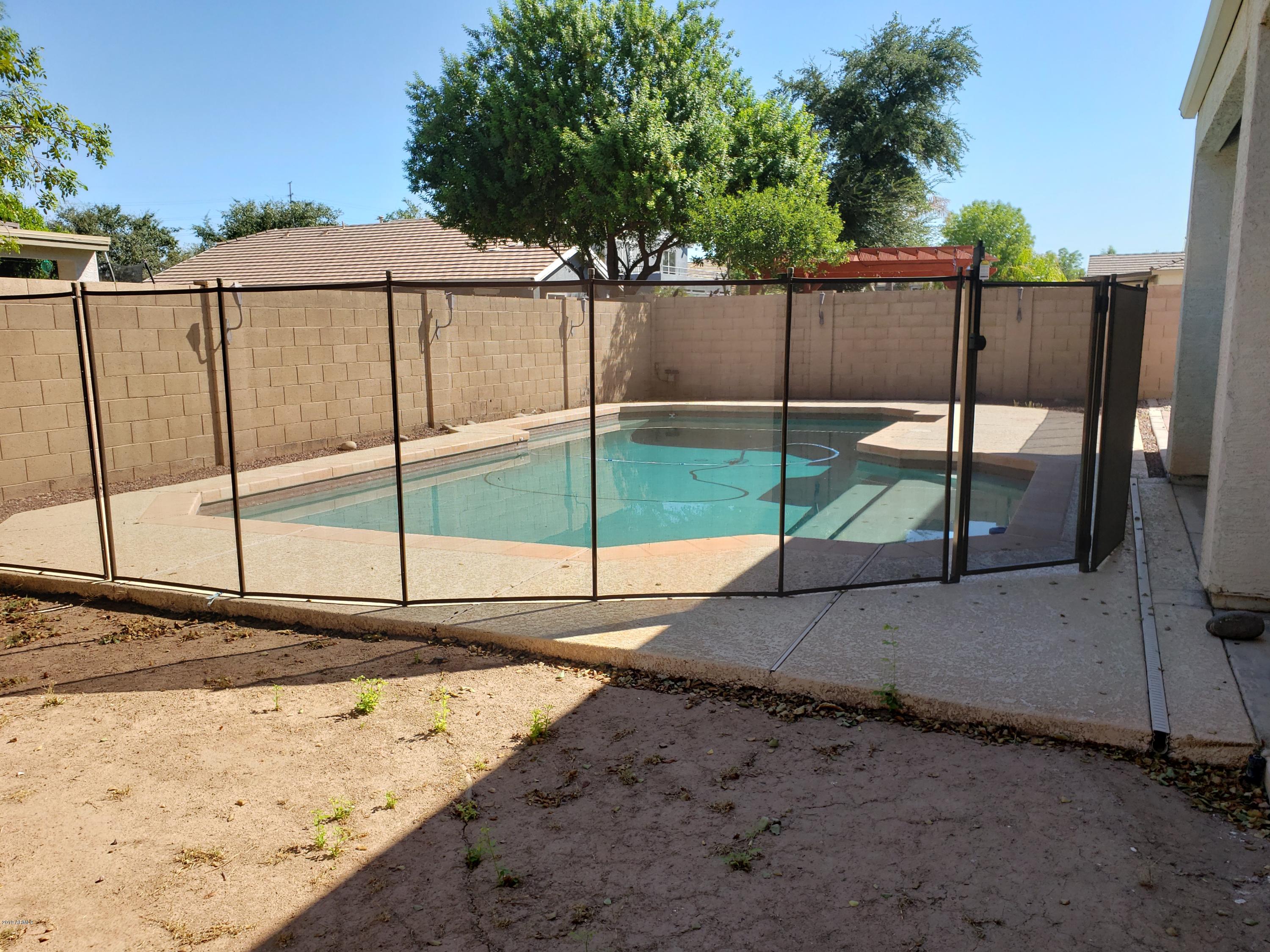2564 East Del Rio Court Gilbert, AZ 85295 - Photo 3 of 32 20190920_100616