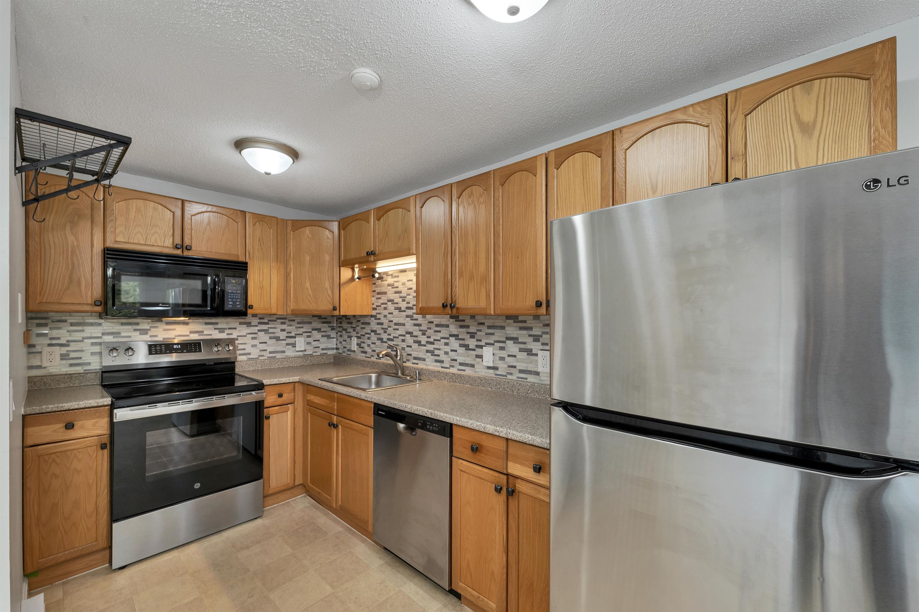 15 Wyman Street, Unit 9 Concord, NH 03301 - Photo 11 of 30