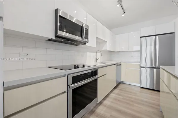 $4,137 | 101 Diplomat Parkway, Unit 1004, Hallandale Beach, FL 33009