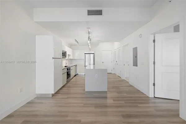 $4,137 | 101 Diplomat Parkway, Unit 1004, Hallandale Beach, FL 33009